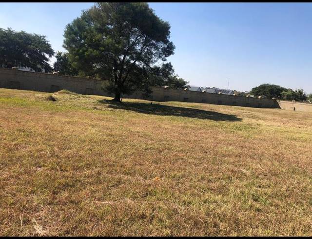 LAND FOR SALE IN SILVERWOODS COUNTRY ESTATE